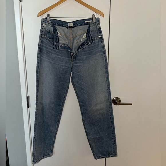 Citizens of Humanity Devi Low-Slung Baggy Tapered Jeans - Picture 1 of 9